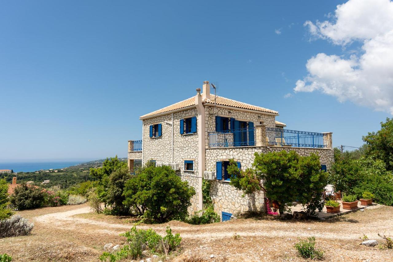Stone House In Olive Grove - Former Denis Stone Villa Τραπεζάκι Εξωτερικό φωτογραφία